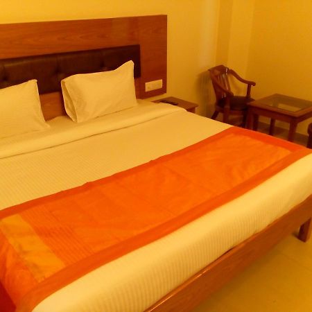 Red Carpet Hotels Noida Luaran gambar