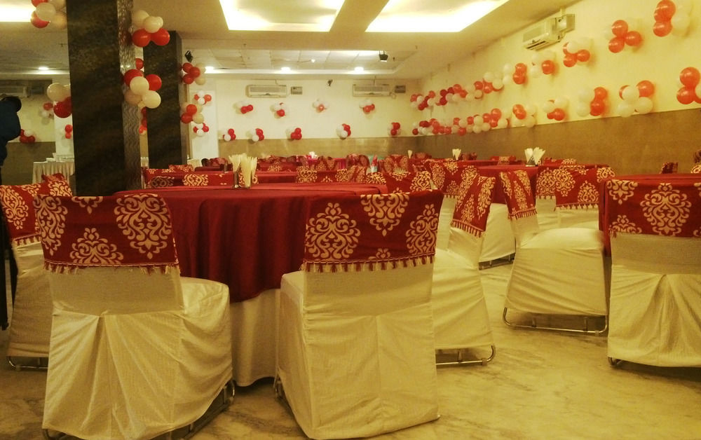 Red Carpet Hotels Noida Luaran gambar