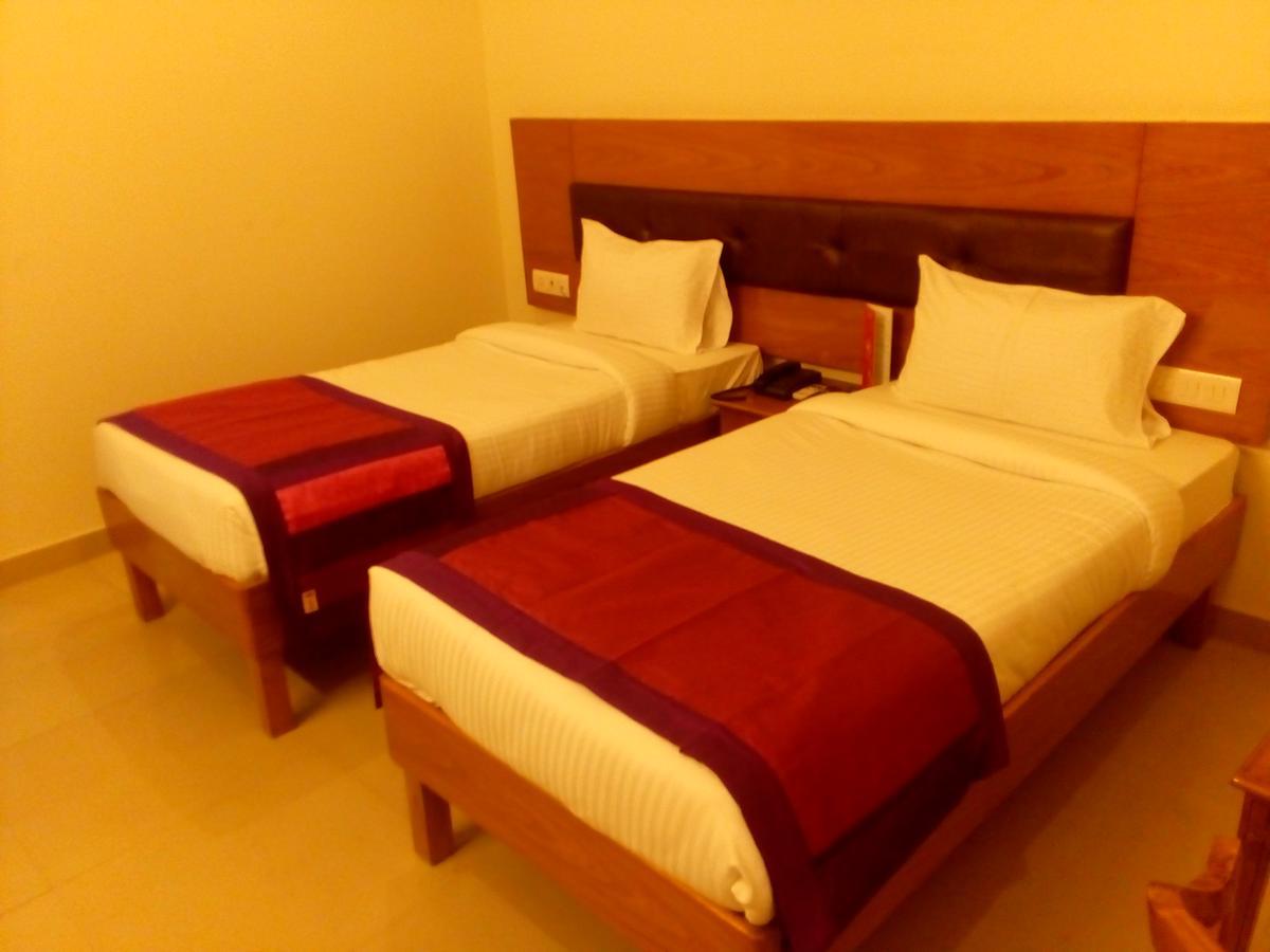 Red Carpet Hotels Noida Luaran gambar