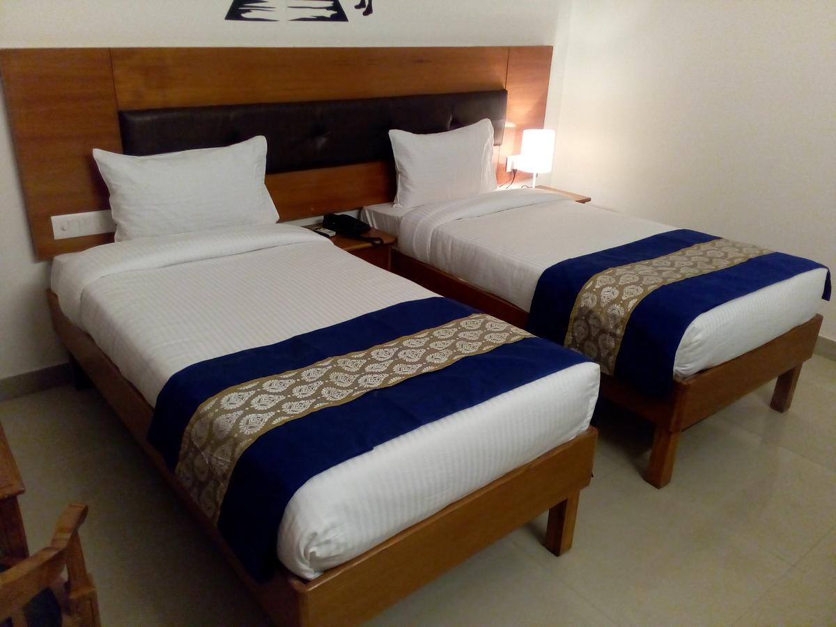 Red Carpet Hotels Noida Luaran gambar
