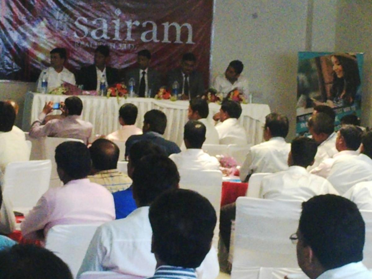 Red Carpet Hotels Noida Luaran gambar